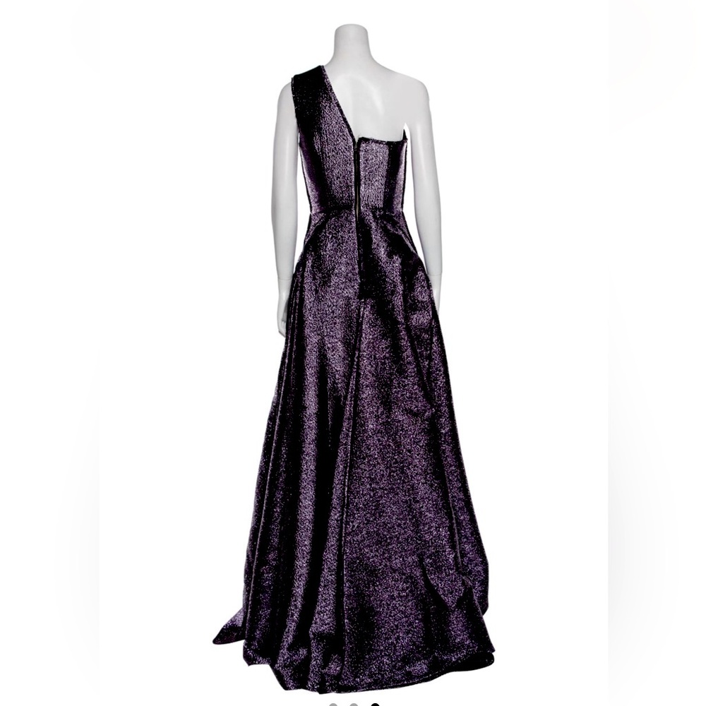 Alex Perry Exquisite Gown - Picture 3 of 3